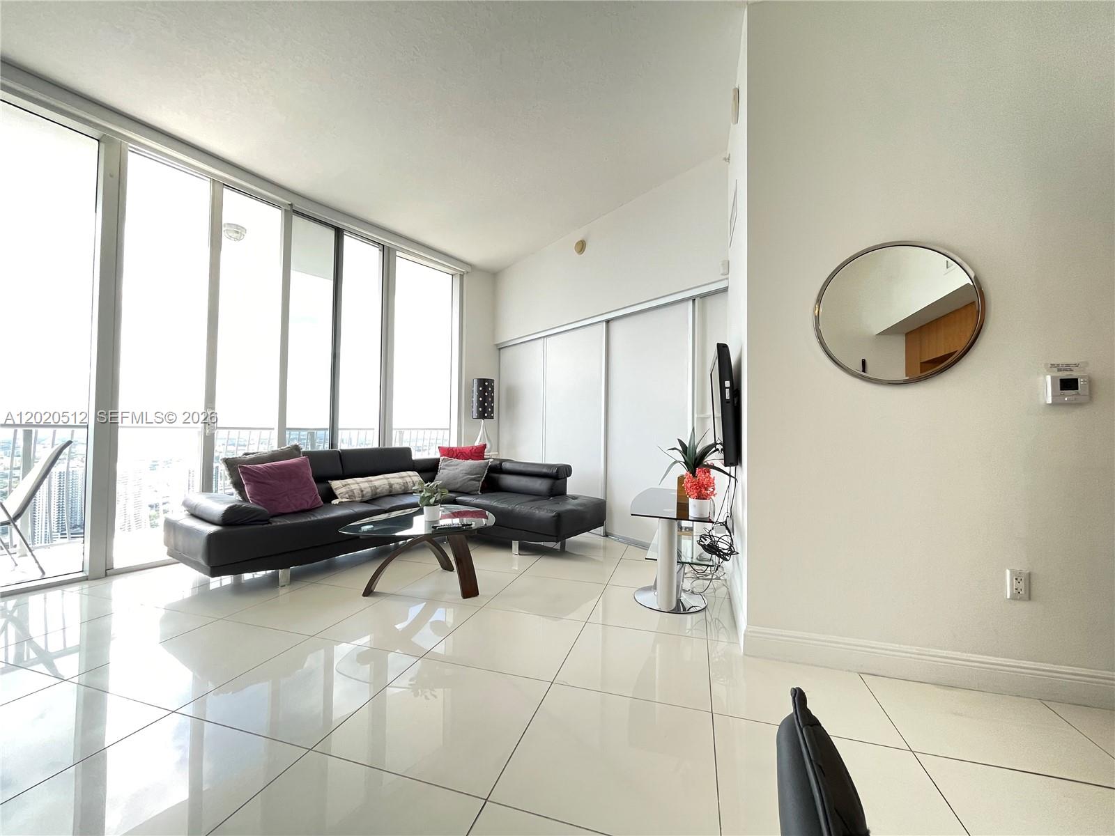 1750 N Bayshore Drive 5614 Property Photo 9