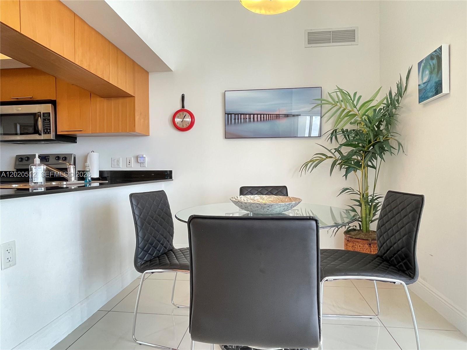 1750 N Bayshore Drive 5614 Property Photo 15