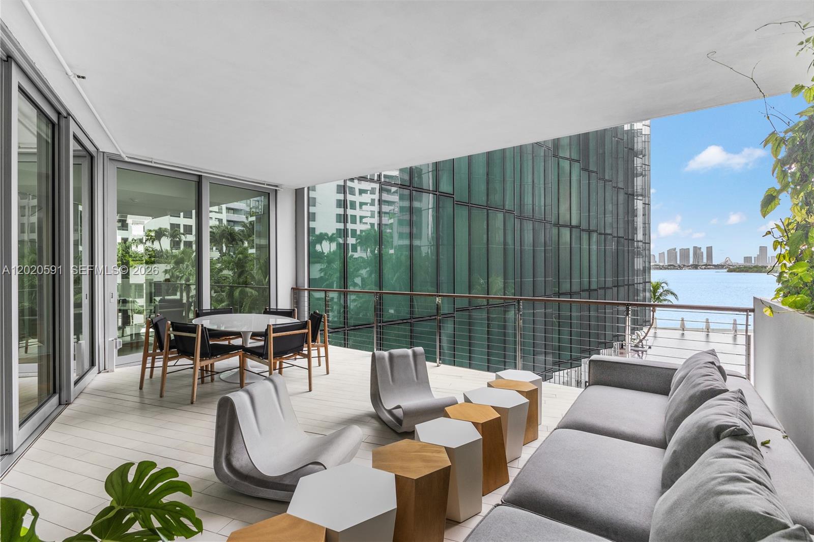 1300 Monad Terrace 3e Property Photo 8