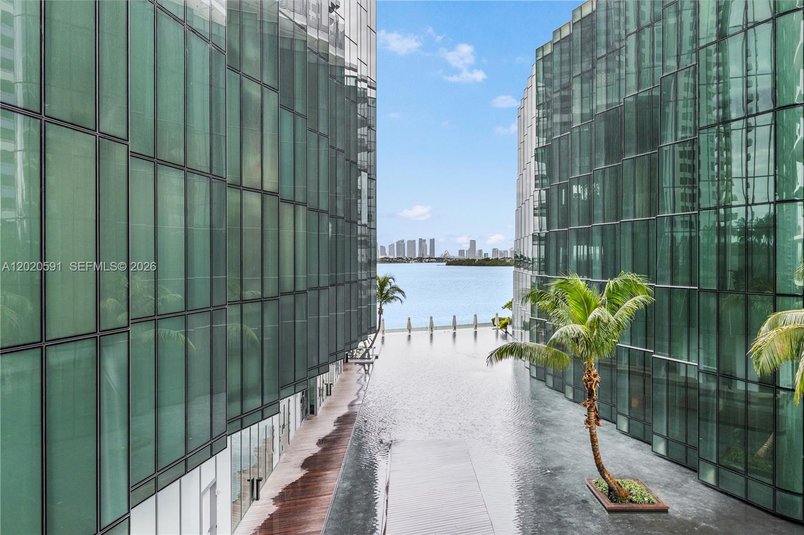 1300 Monad Terrace 3e Property Photo 9