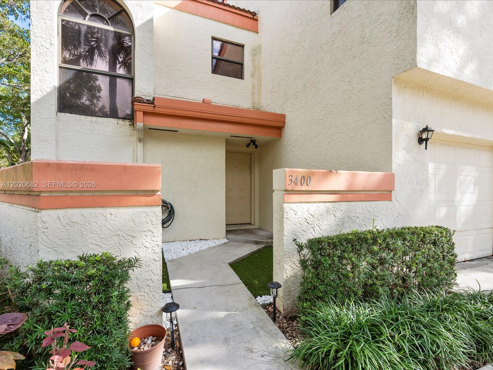 3400 Emerald Oaks Drive 801 Property Photo 6
