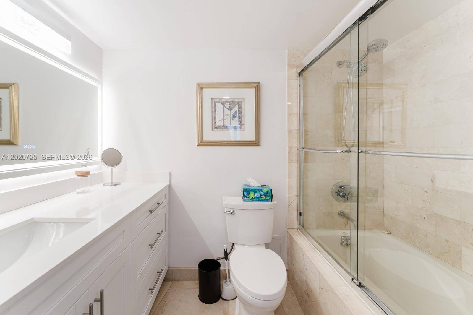 2301 Collins Avenue 804 Property Photo 14