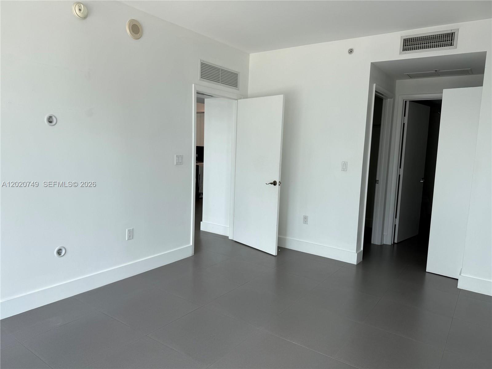 92 Sw 3rd Street 1804 Property Photo 15