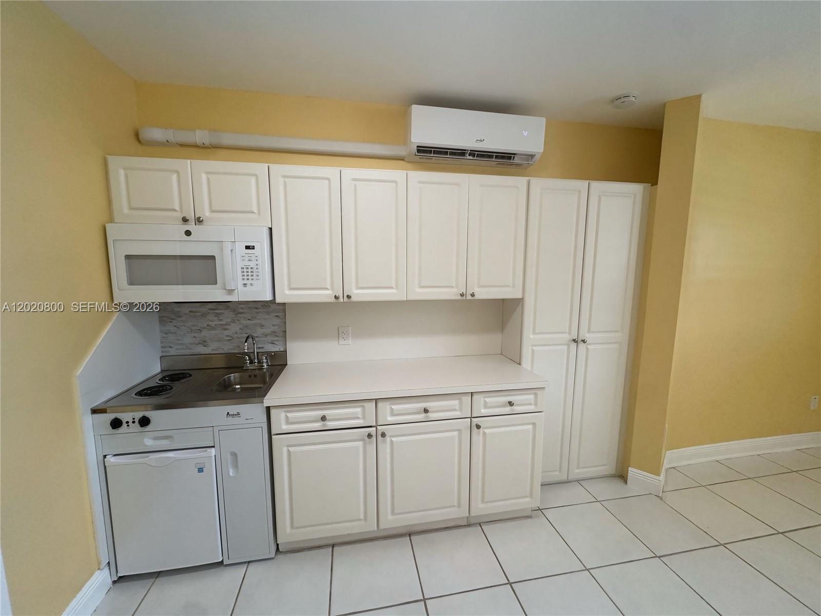 8605 Sw 106th Street B Property Photo 7