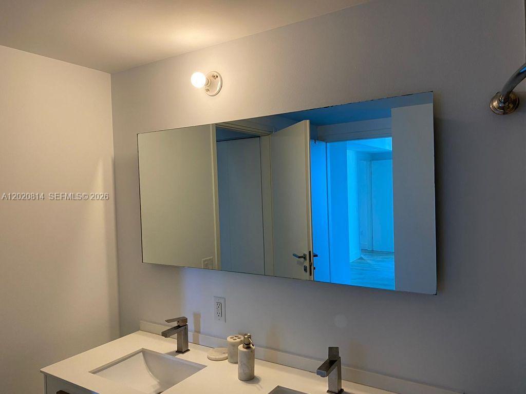 1300 Brickell Bay Drive 1805 Property Photo 6