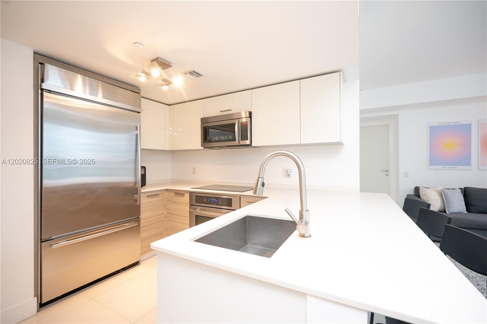 1300 Brickell Bay Drive 1601 Property Photo 2
