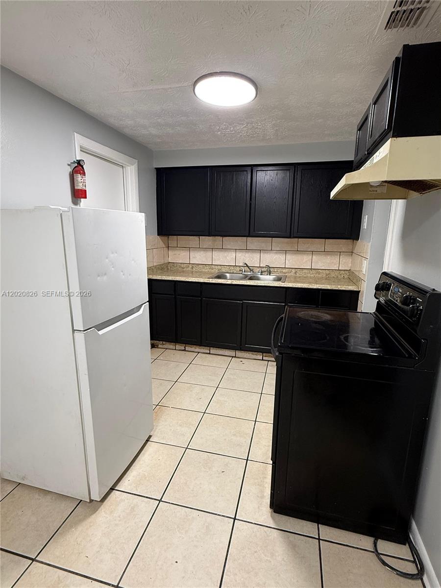 2644 West Property Photo 4