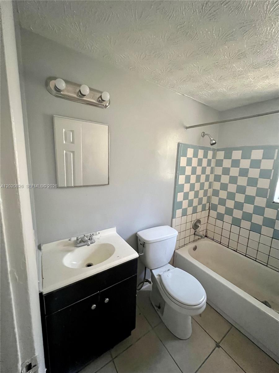 2644 West Property Photo 21