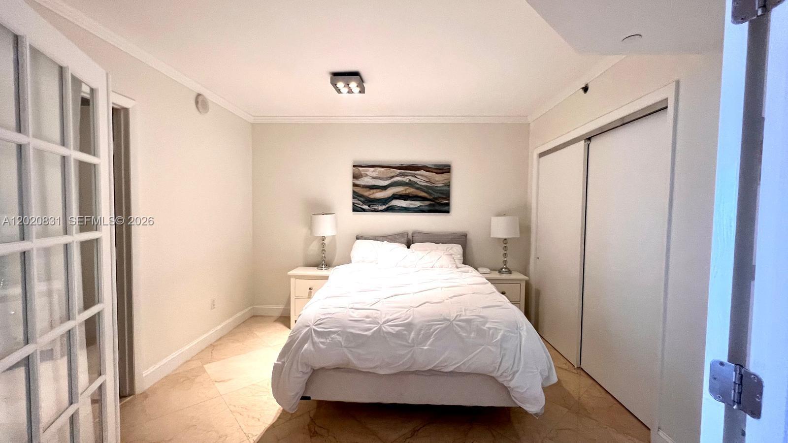 1830 S Ocean Drive 2204 Property Photo 3