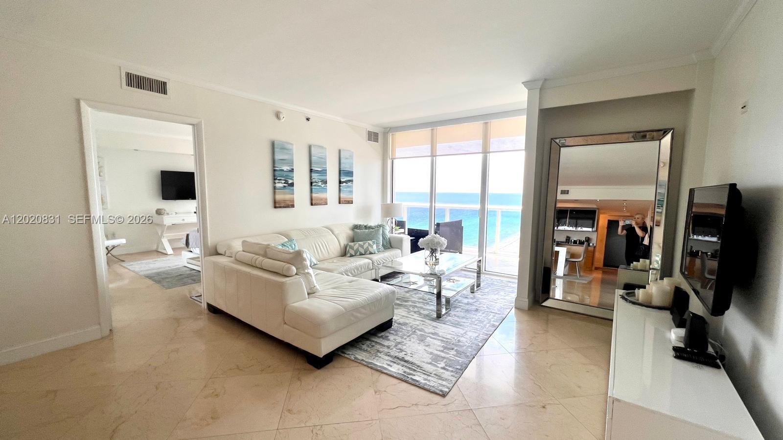 1830 S Ocean Drive 2204 Property Photo 7