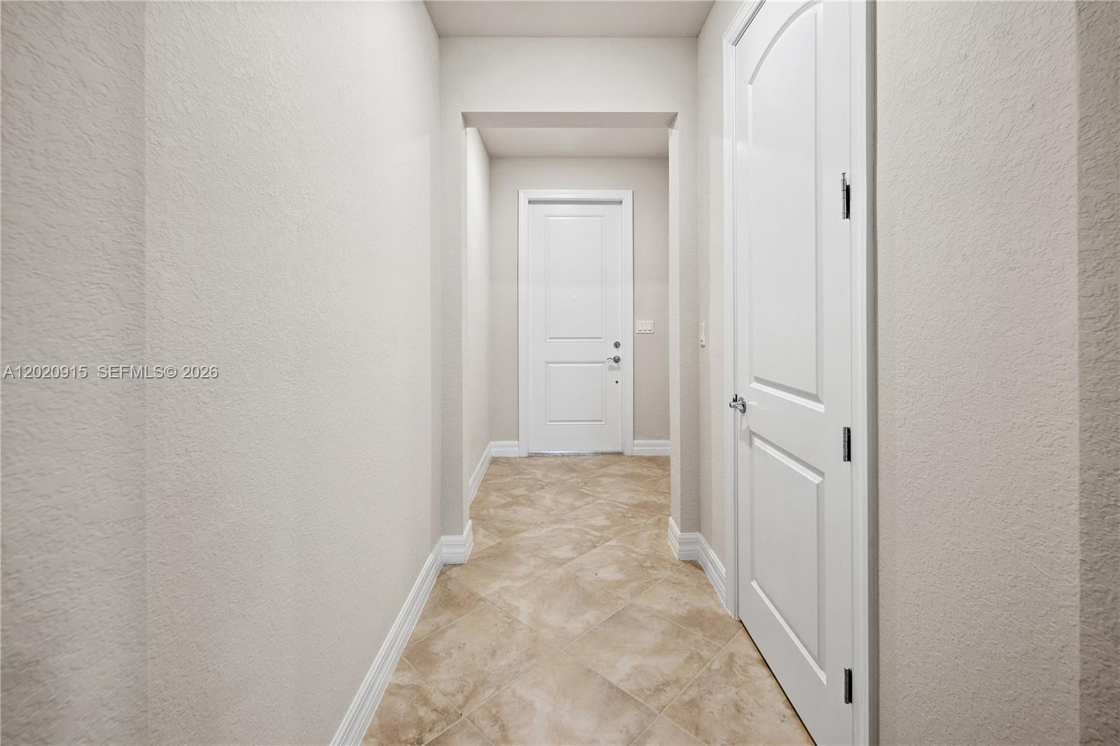 4488 E Appleton Circle E Property Photo 5