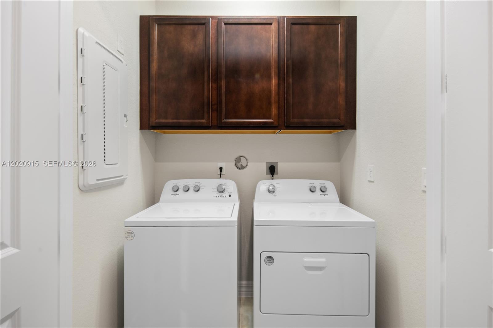 4488 E Appleton Circle E Property Photo 7