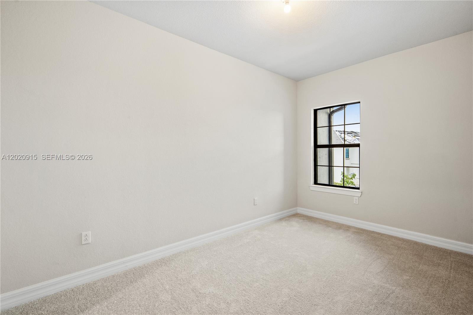 4488 E Appleton Circle E Property Photo 8