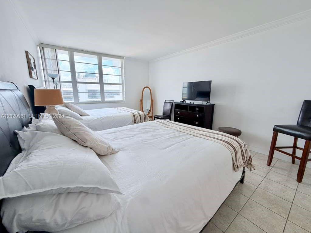 100 Lincoln Road 1423 Property Photo 12