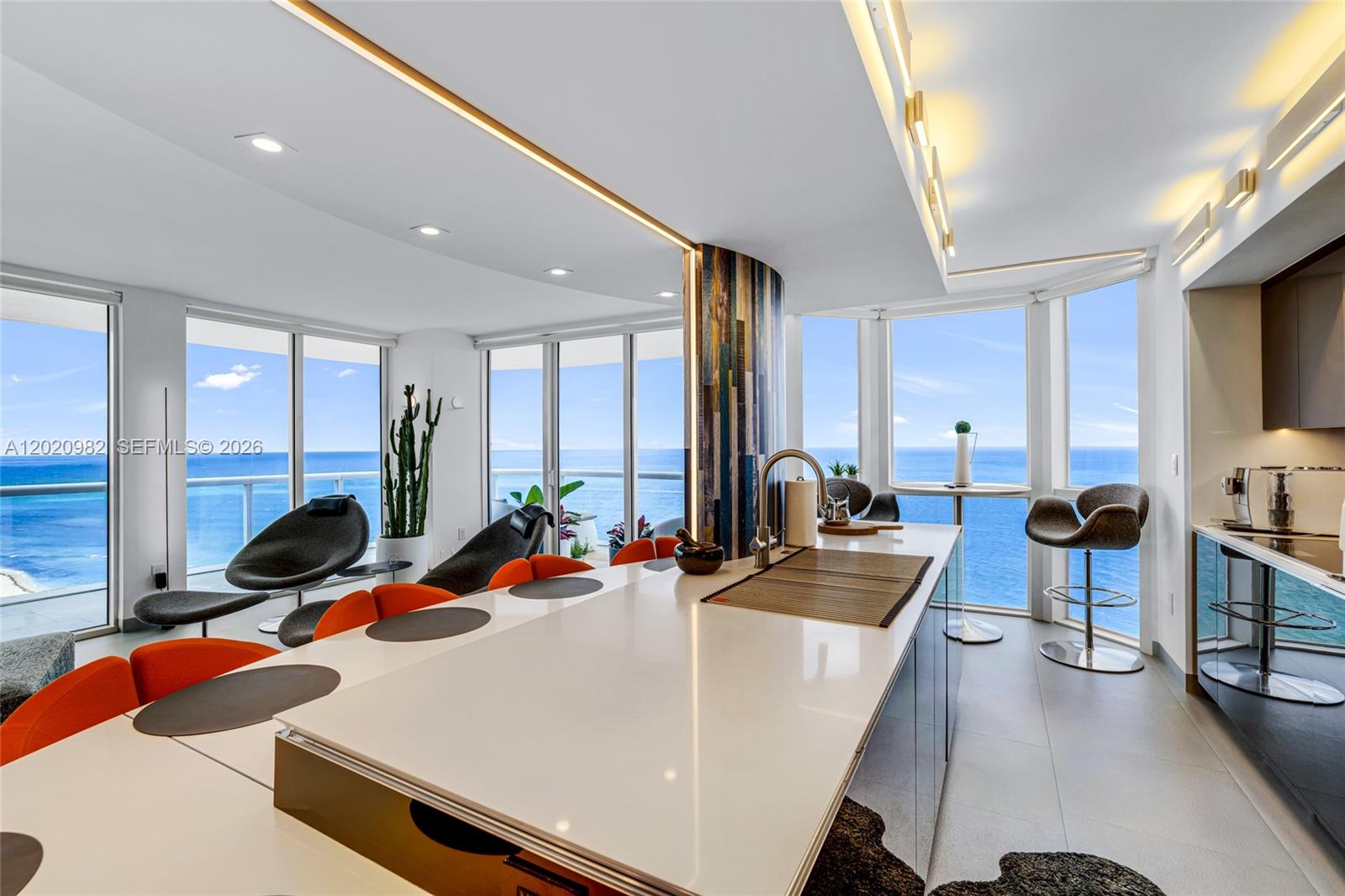 6365 Collins Avenue 2301 Property Photo 4