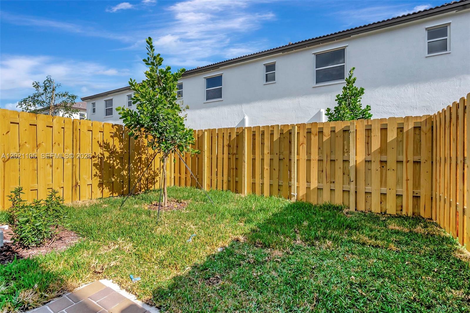A12021105 Property Photo 38
