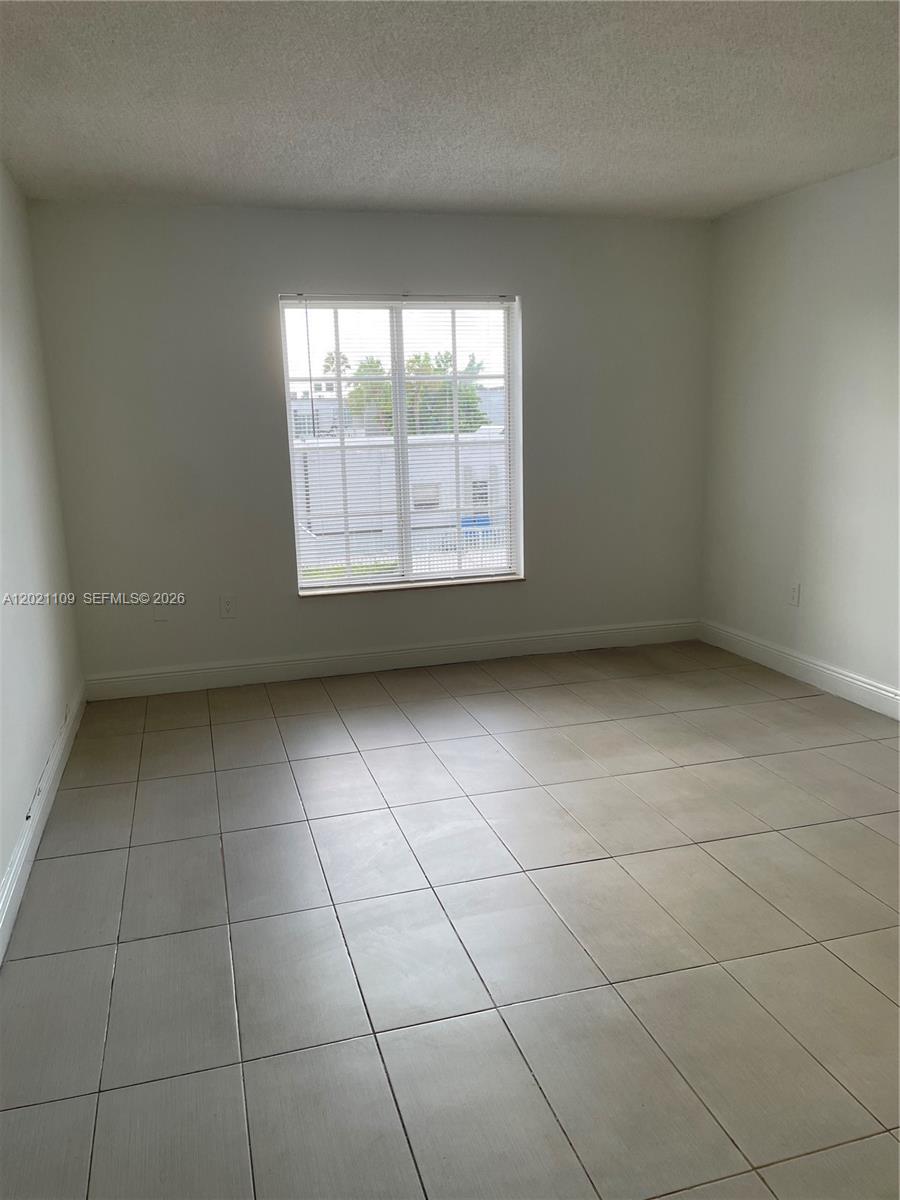 4920 Nw 79th Avenue 212 Property Photo 10