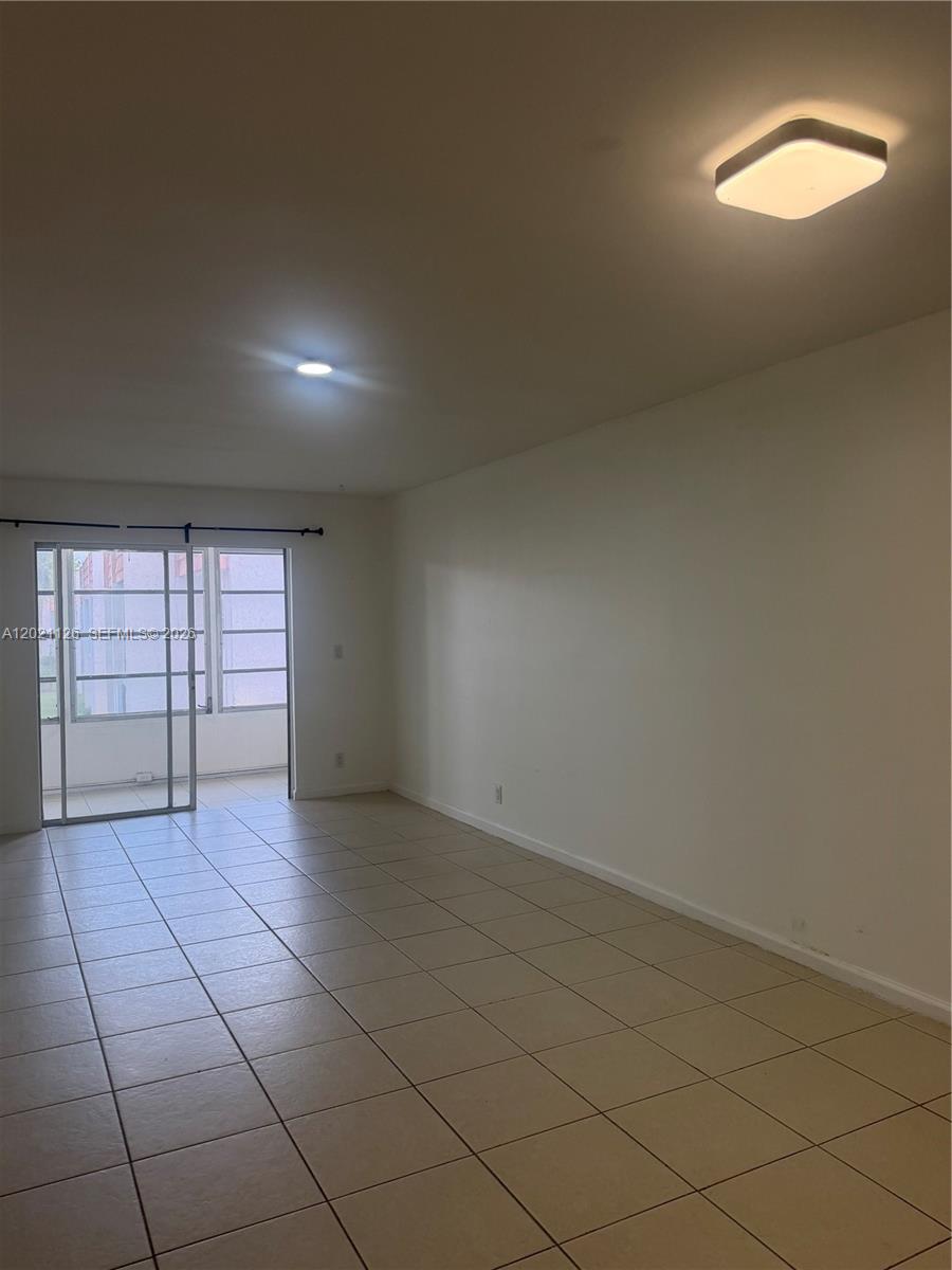 7610 Stirling Road 205g Property Photo 7