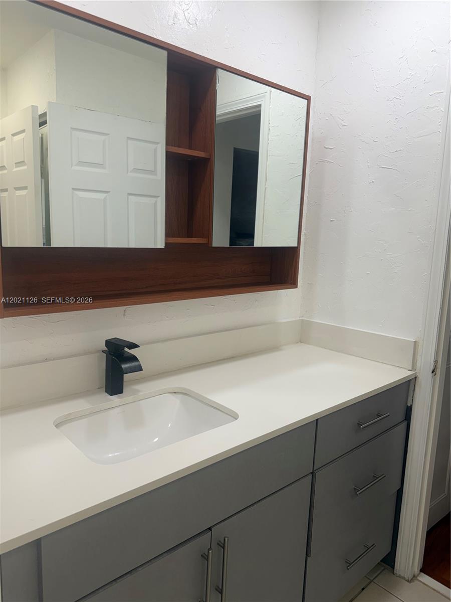 7610 Stirling Road 205g Property Photo 12