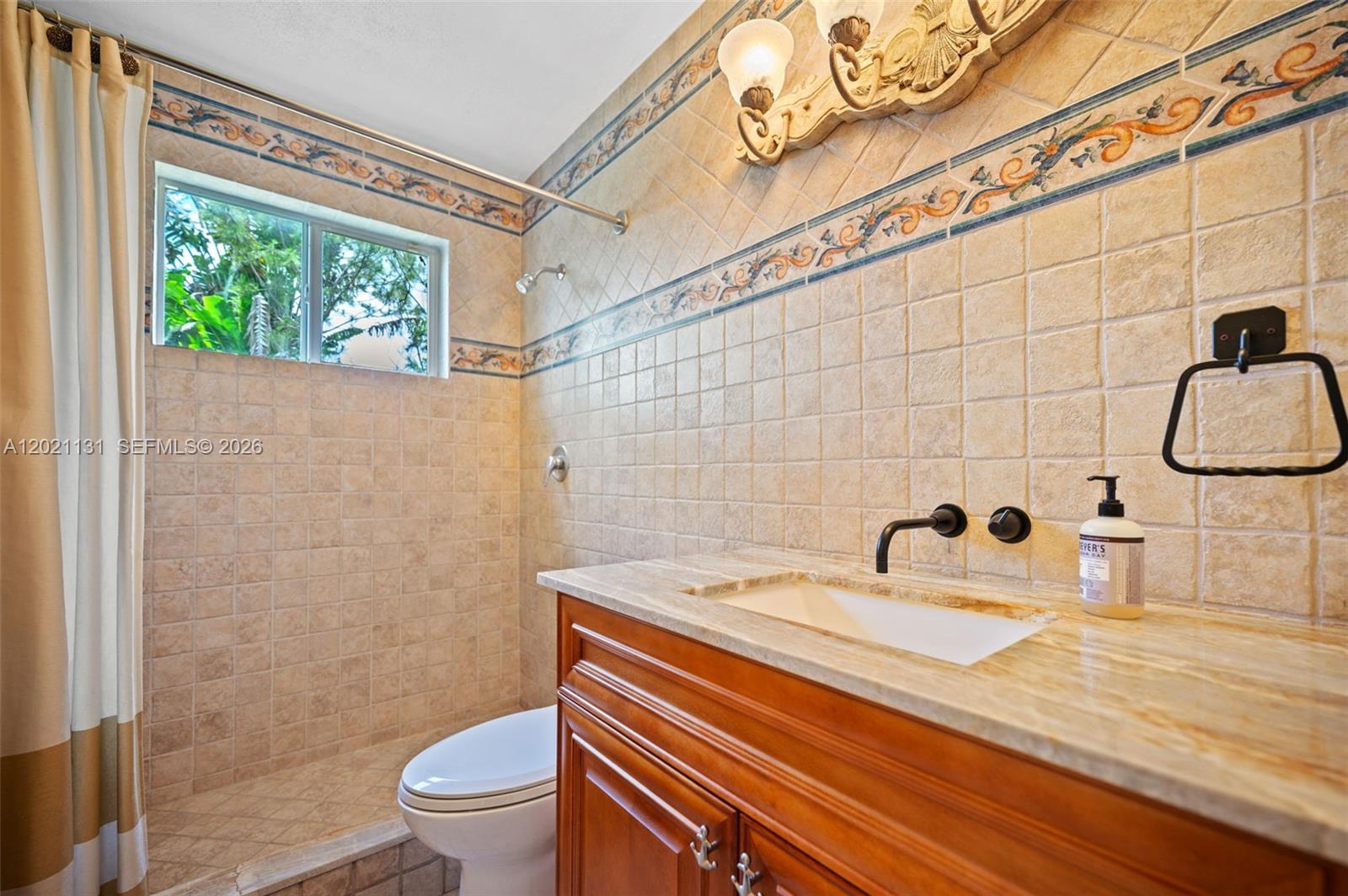 4512 Sw 37th Avenue Property Photo 18