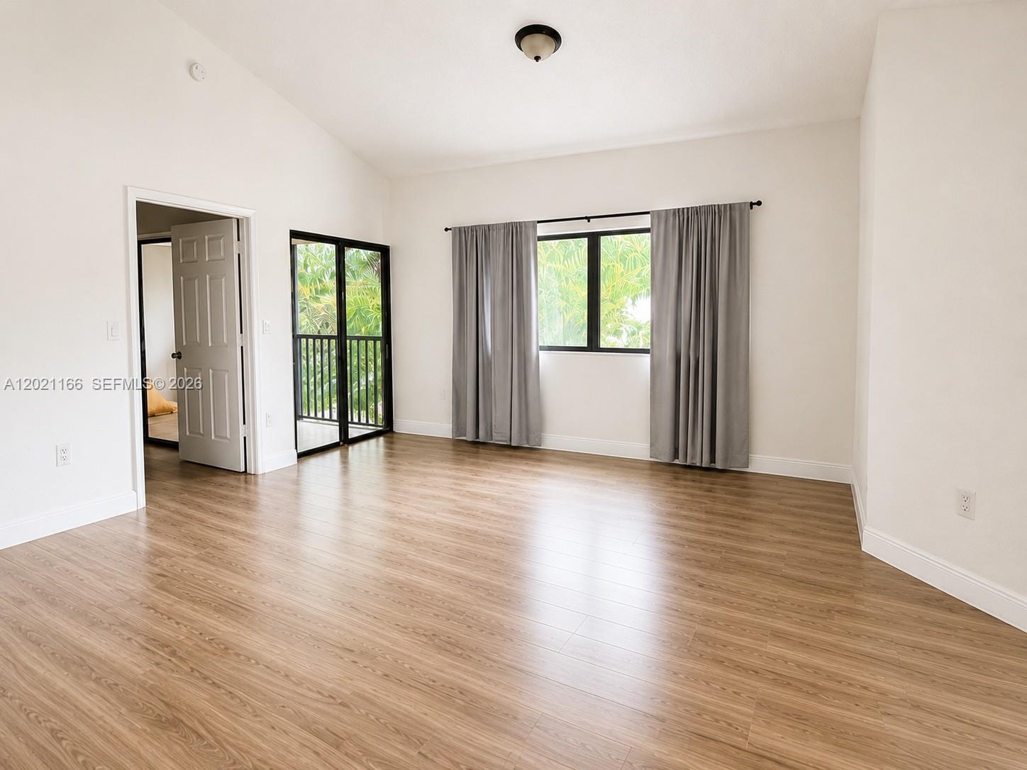 A12021166 Property Photo 6