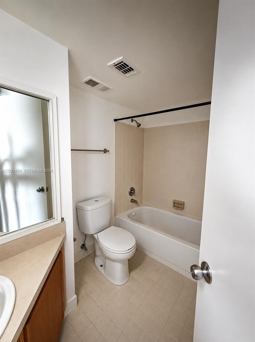 A12021166 Property Photo 8
