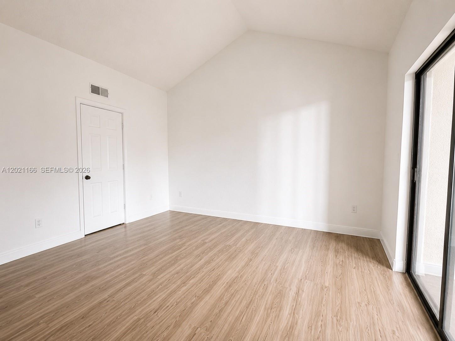 A12021166 Property Photo 11