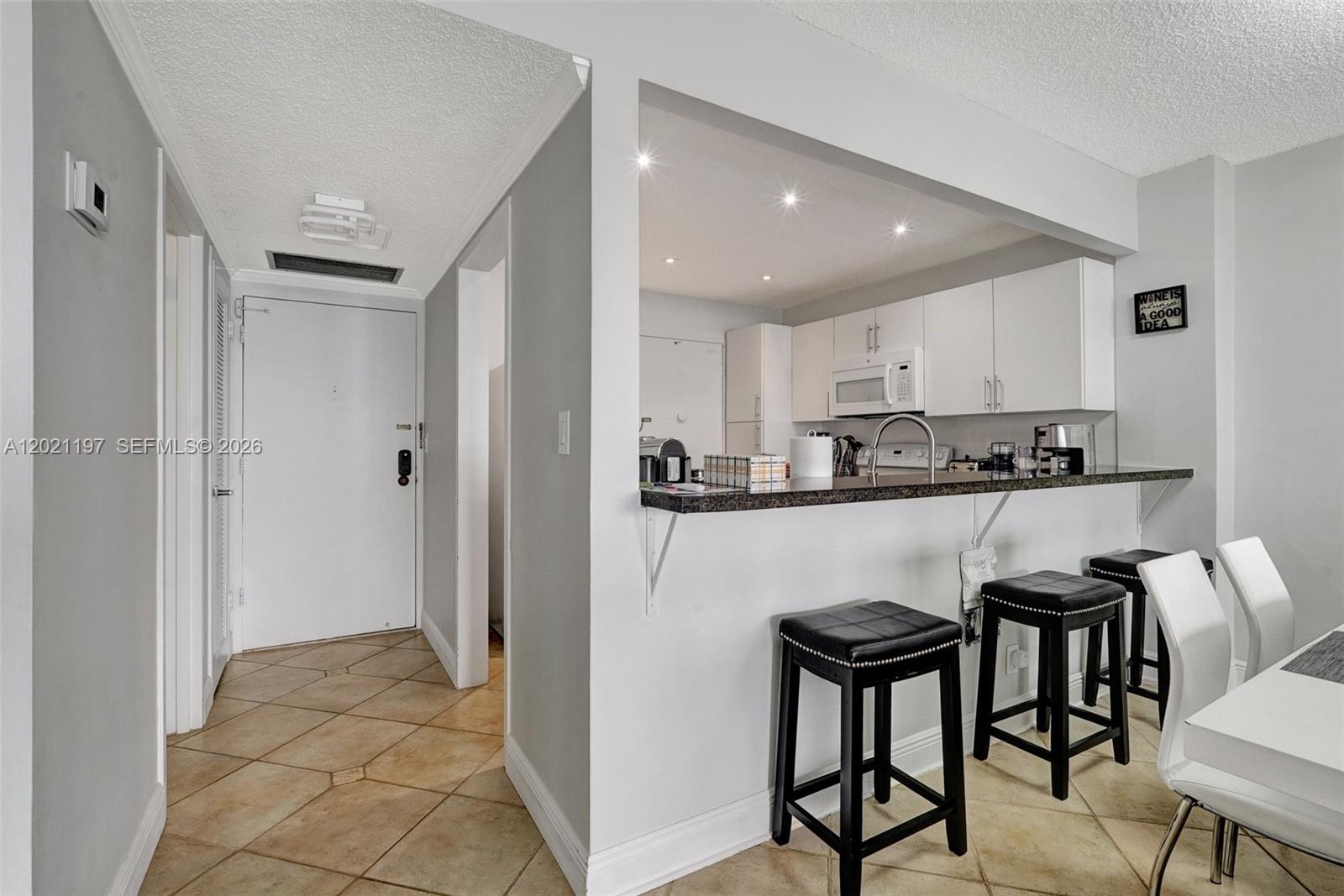 3725 S Ocean Drive 812 Property Photo 3