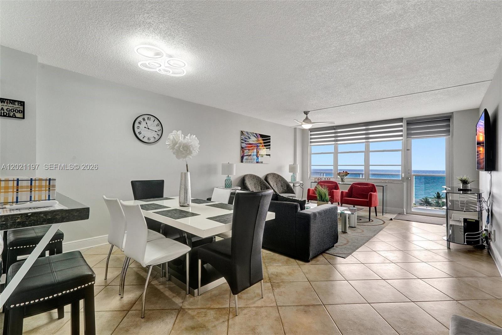 3725 S Ocean Drive 812 Property Photo 7