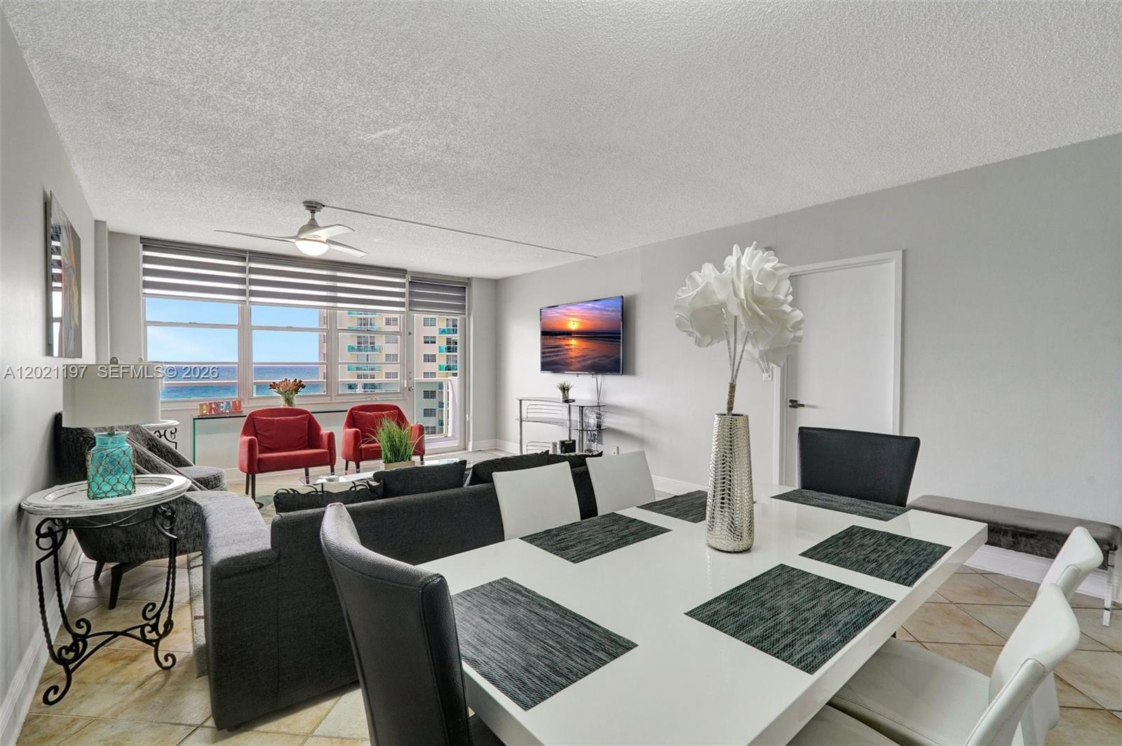 3725 S Ocean Drive 812 Property Photo 9