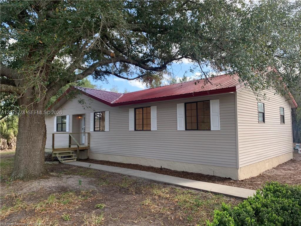 2225 N Unicorn 0 Property Photo 9