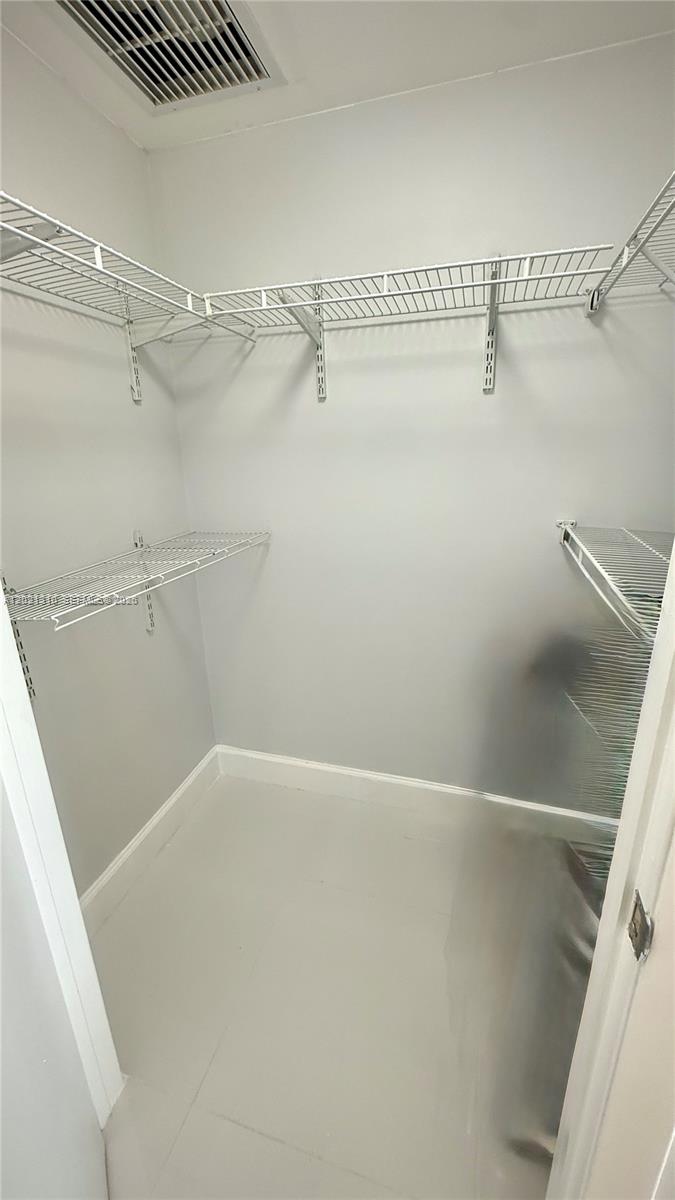 50 Biscayne Boulevard 2501 Property Photo 8