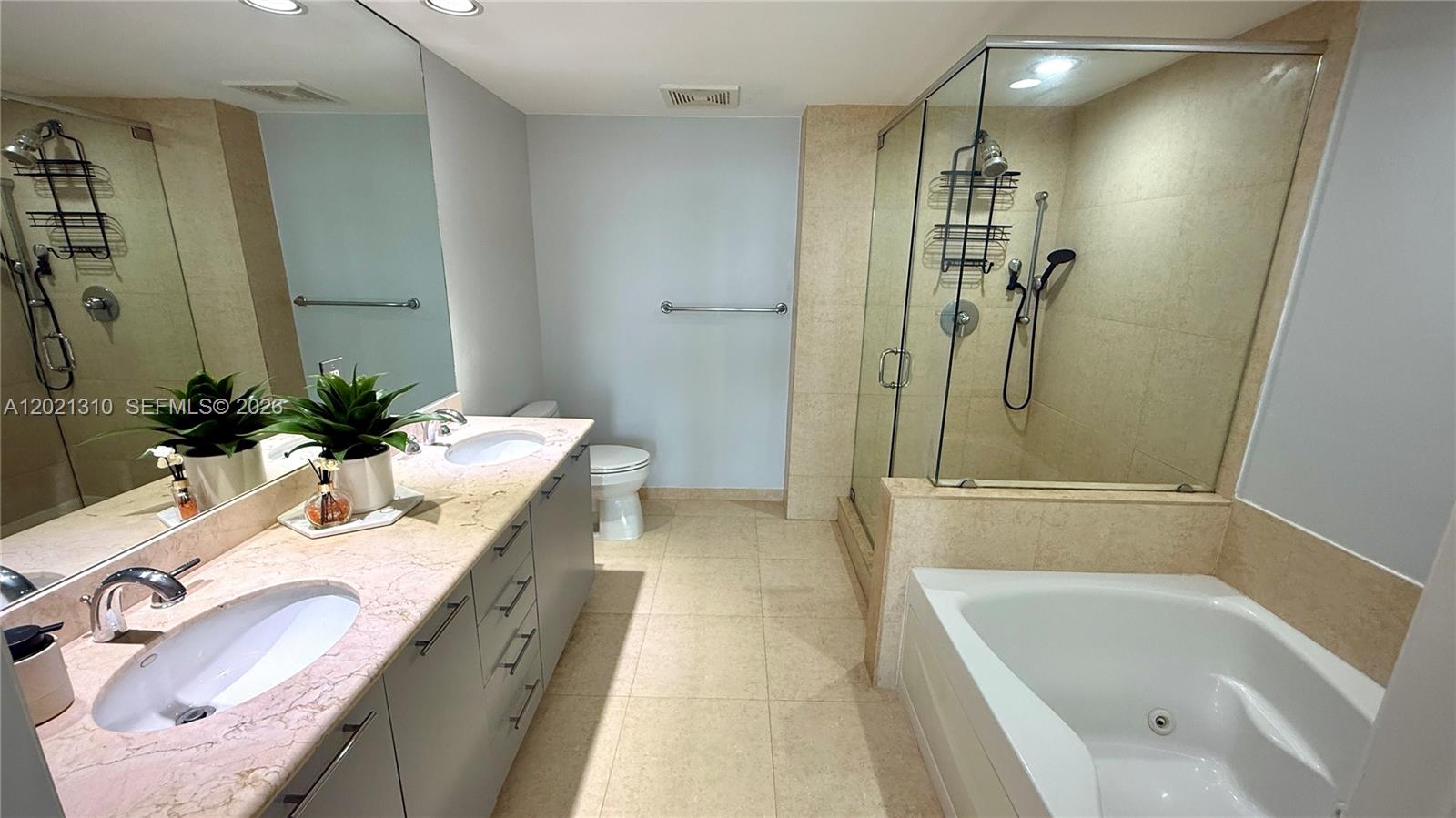 50 Biscayne Boulevard 2501 Property Photo 9