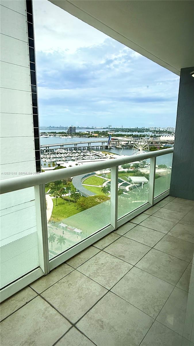 50 Biscayne Boulevard 2501 Property Photo 22