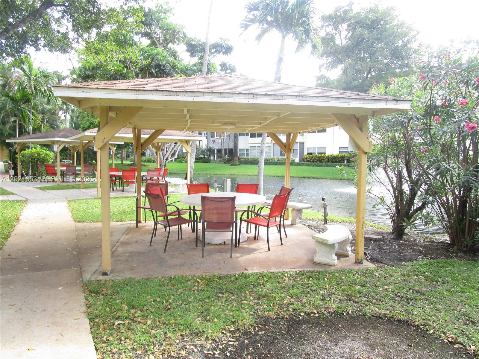 5111 W Oakland Park Boulevard 301 Property Photo 10