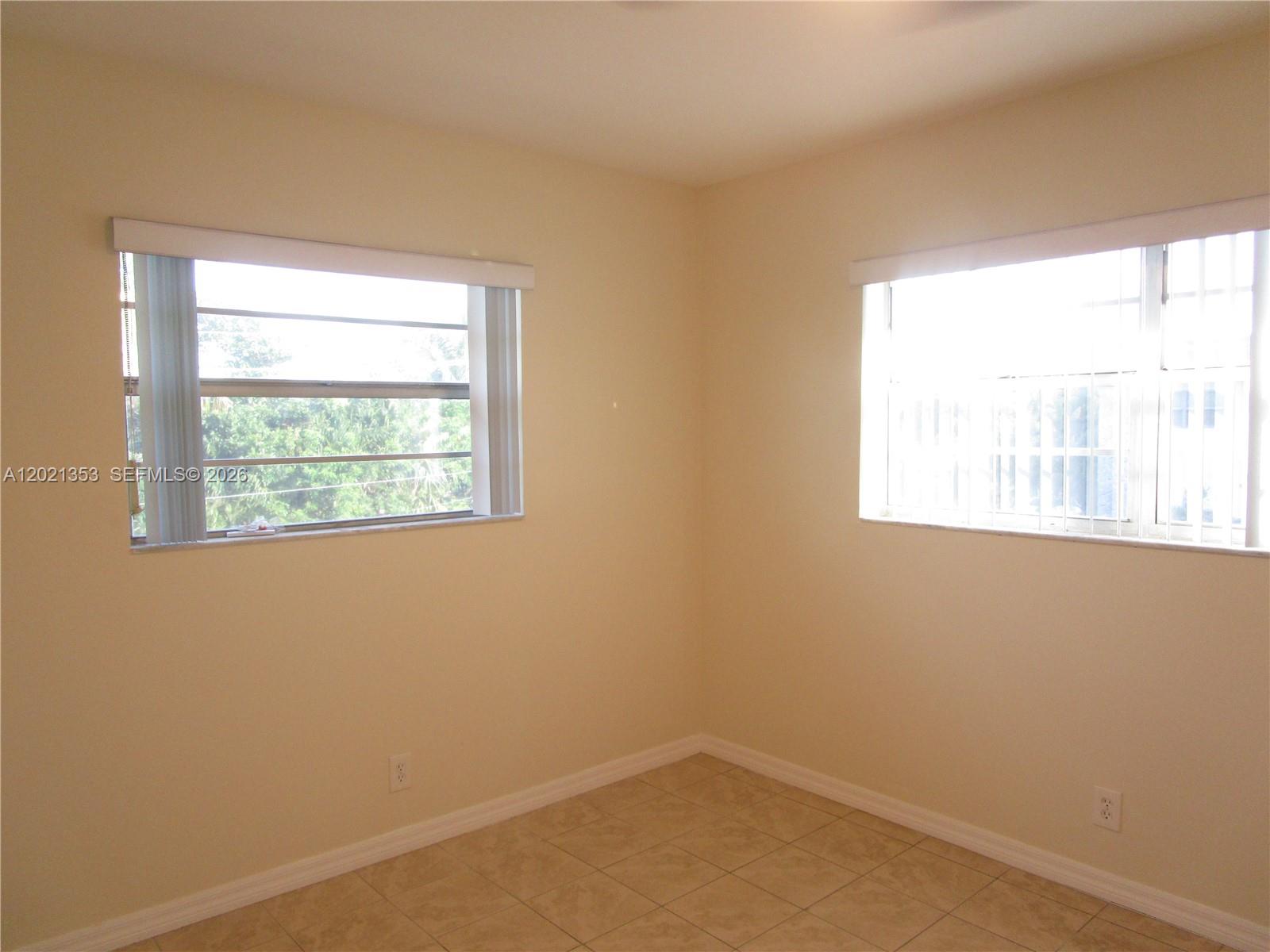 5111 W Oakland Park Boulevard 301 Property Photo 16