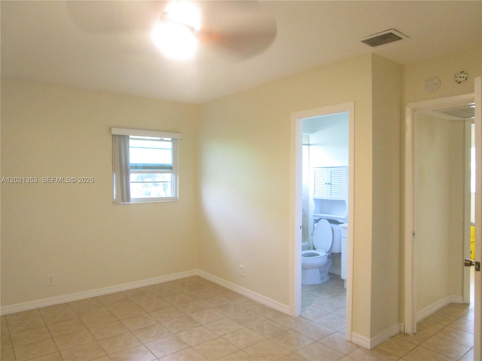 5111 W Oakland Park Boulevard 301 Property Photo 19