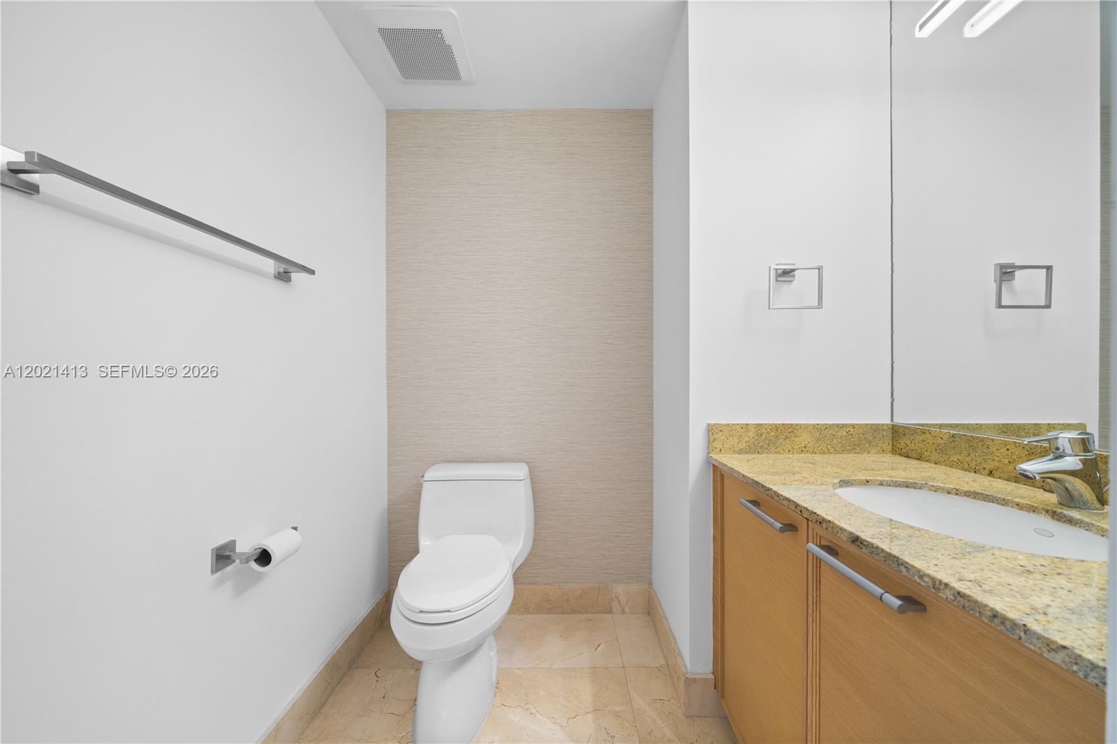 16275 Collins Avenue 1703 Property Photo 9
