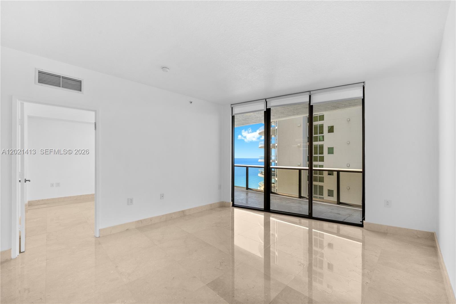 16275 Collins Avenue 1703 Property Photo 13