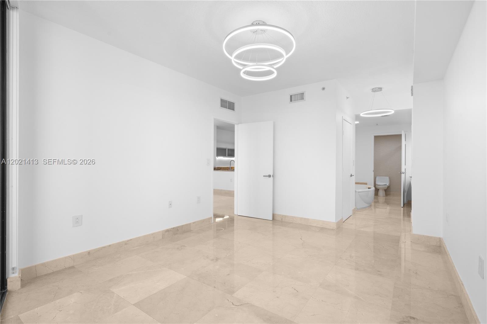 16275 Collins Avenue 1703 Property Photo 16