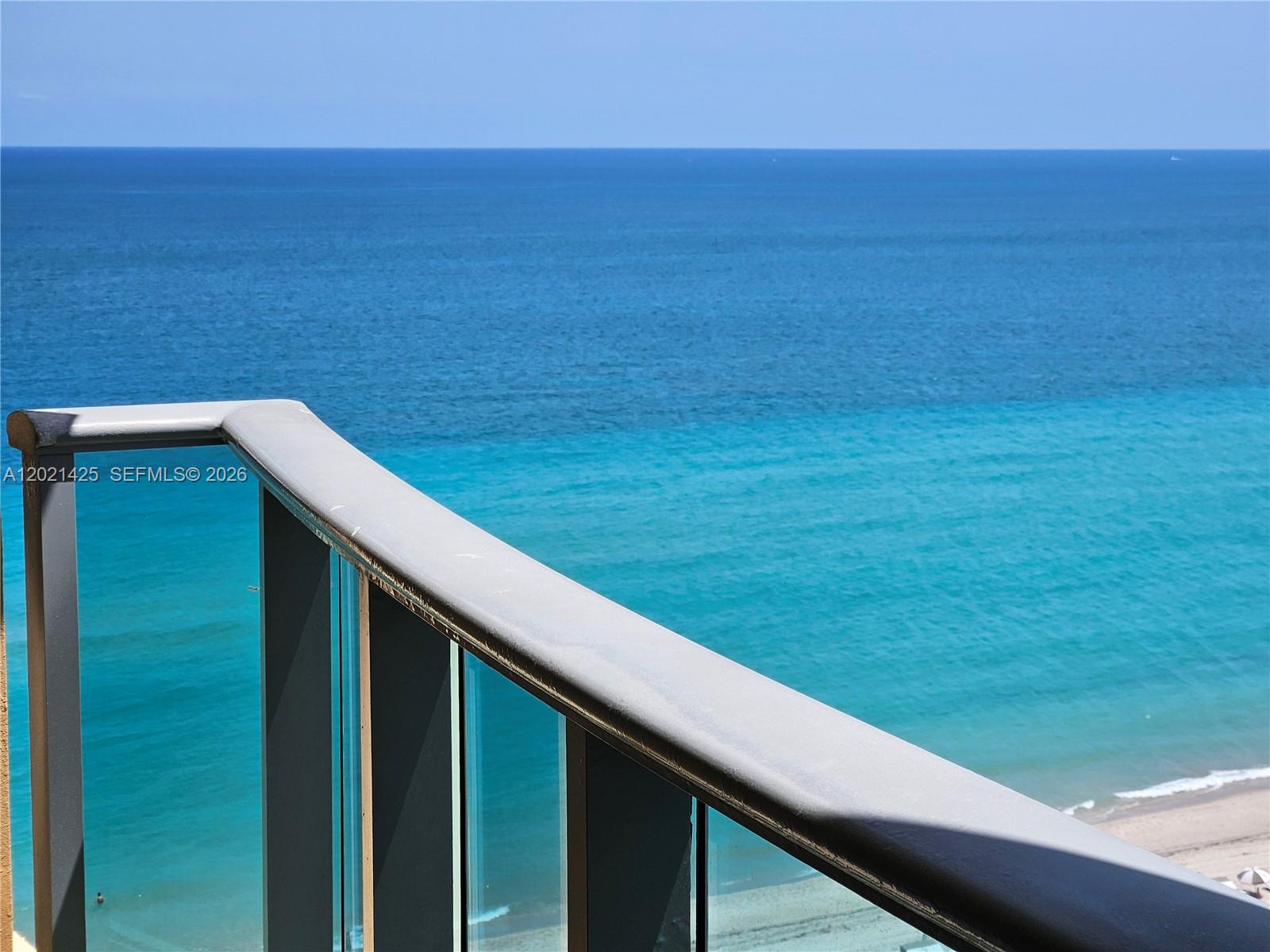 2501 S Ocean Drive Ph17 Property Photo 3