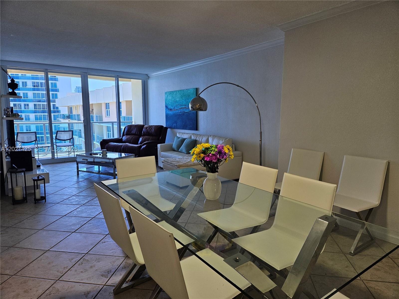 2501 S Ocean Drive Ph17 Property Photo 5