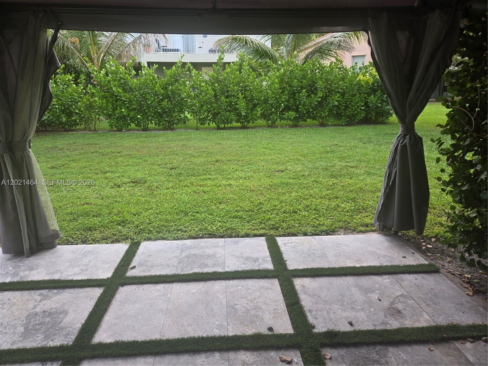 2221 Sloane Place Property Photo 8