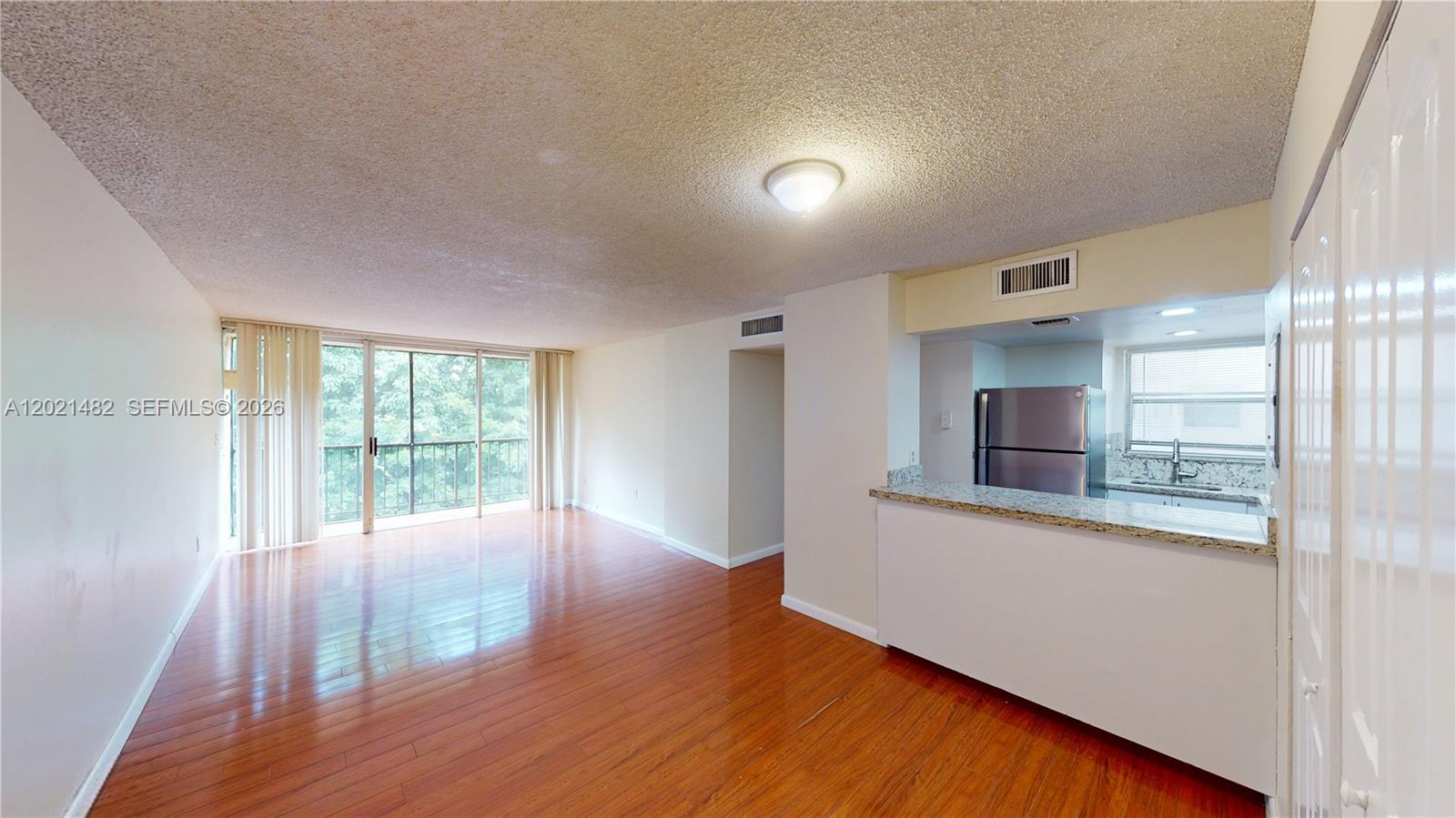 8860 Fontainebleau Boulevard 405 Property Photo 1