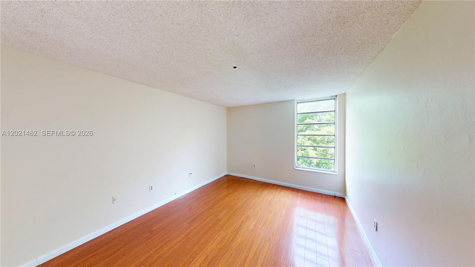 8860 Fontainebleau Boulevard 405 Property Photo 10
