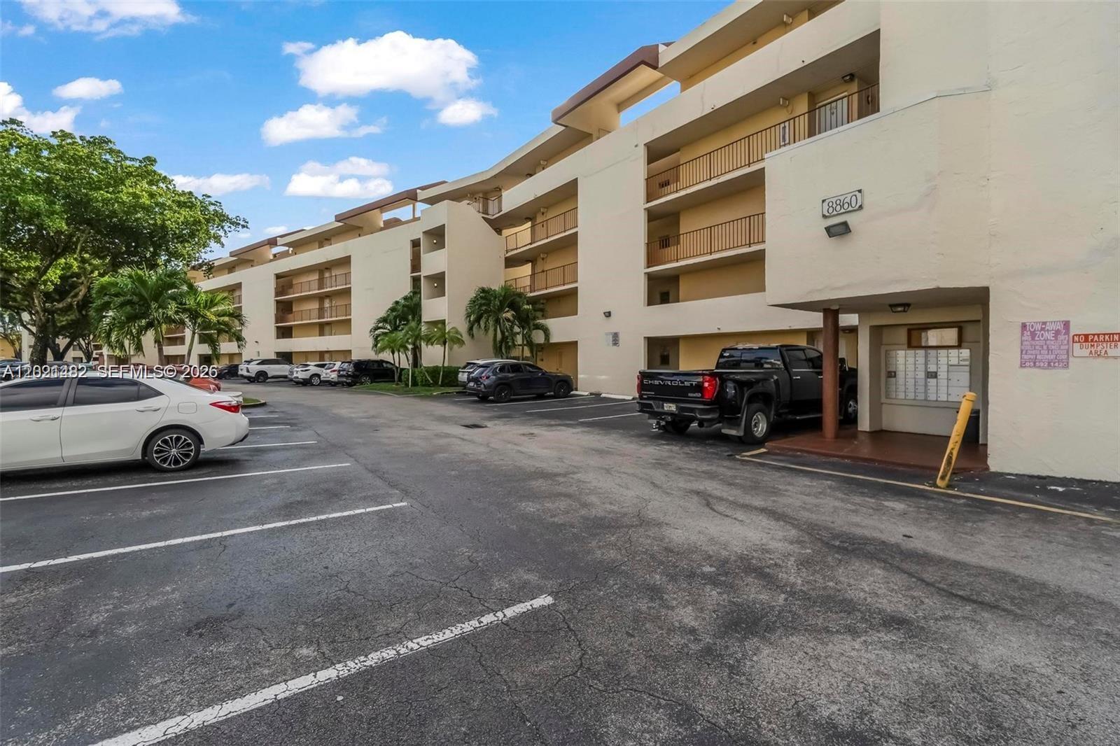 8860 Fontainebleau Boulevard 405 Property Photo 20