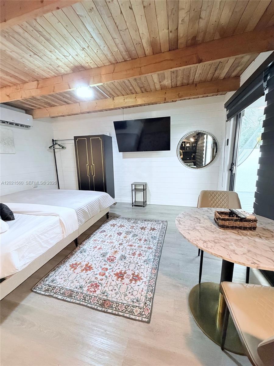 A12021560 Property Photo 8