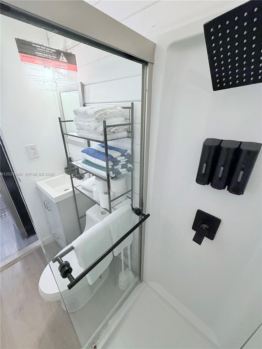 A12021560 Property Photo 12