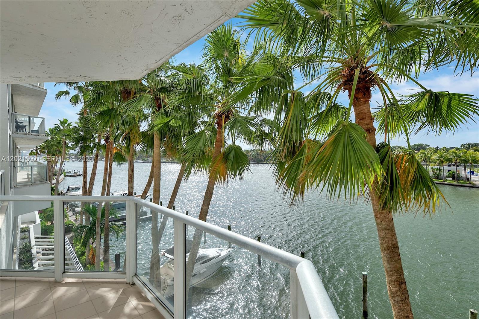 5900 Collins Avenue 408 Property Photo 3
