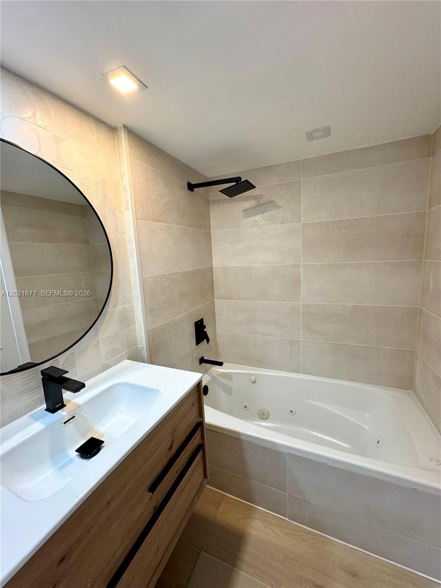 2851 Ne 183rd Street 1607e Property Photo 30